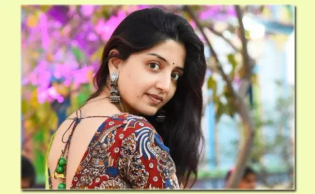 Poonam Kaur : అరుదైన వ్యాధితో బాధపడుతున్న పూనమ్ కౌర్.. కేరళలో చికిత్స Poonam Kaur : అరుదైన వ్యాధితో బాధపడుతున్న పూనమ్ కౌర్.. కేరళలో చికిత్స