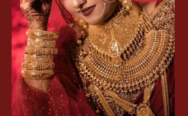 Gold and Silver Rates Today : పెరిగిన బంగారం, వెండి ధరలు.. ఈ రోజు మార్కెట్లో ఈ విధంగా.. Gold and Silver Rates Today : పెరిగిన బంగారం, వెండి ధరలు.. ఈ రోజు మార్కెట్లో ఈ విధంగా..