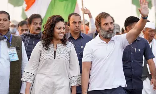 ఎక్కువ మాట్లాడితే నా గతే పడుతుంది; అందుకే ఎవ్వరూ మాట్లాడరు : స్వరాభాస్కర్ ఎక్కువ మాట్లాడితే నా గతే పడుతుంది; అందుకే ఎవ్వరూ మాట్లాడరు : స్వరాభాస్కర్