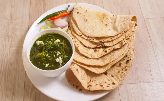 Health Message: పాలక్, పనీర్ కలిపి తింటున్నారా.. న్యూట్రీషియనిస్టులు ఏం చెబుతున్నారంటే.. Health Message: పాలక్, పనీర్ కలిపి తింటున్నారా.. న్యూట్రీషియనిస్టులు ఏం చెబుతున్నారంటే..