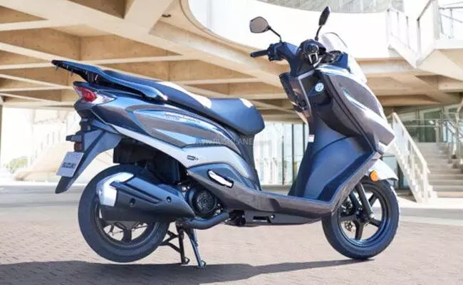 Suzuki Burgman Street EX: సుజుకి బర్గ్మ్యాన్ స్ట్రీట్ EX.. ధర, ఫీచర్లు చూస్తే.. Suzuki Burgman Street EX: సుజుకి బర్గ్మ్యాన్ స్ట్రీట్ EX.. ధర, ఫీచర్లు చూస్తే..