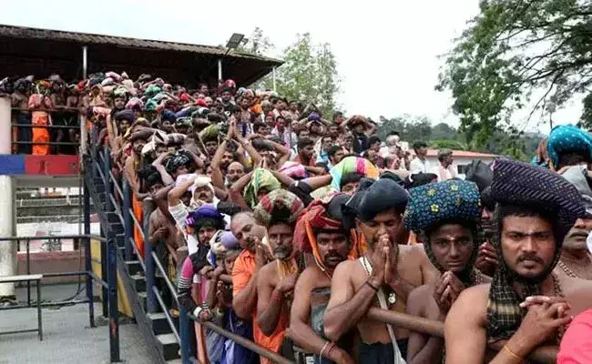 Sabarimala: శబరిమల క్షేత్రం.. పోటెత్తిన మాలధారులు