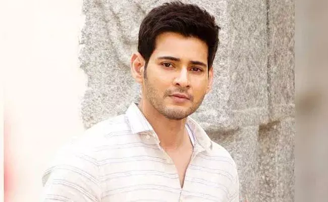 Mahesh Babu: త్రివిక్రమ్ వెనక్కి, రాజమౌళి ముందుకి.. మహేష్ ప్రాజెక్ట్ పట్టాలపైకి Mahesh Babu: త్రివిక్రమ్ వెనక్కి, రాజమౌళి ముందుకి.. మహేష్ ప్రాజెక్ట్ పట్టాలపైకి