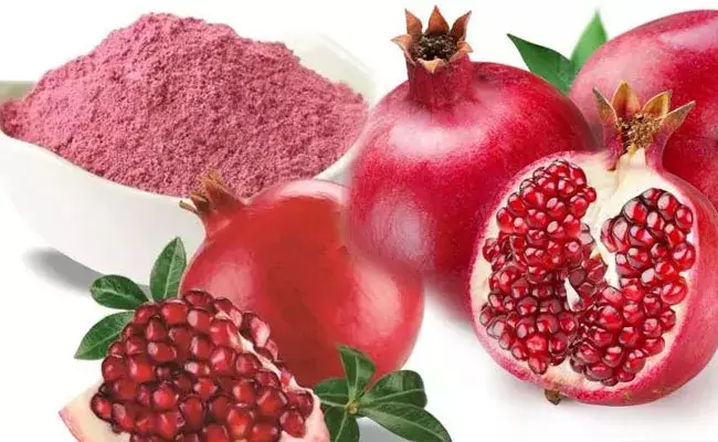 Pomegranate Peel Benefits: దానిమ్మ తొక్కలు.. 6 ఆశ్చర్యకరమైన ఆరోగ్య ప్రయోజనాలు Pomegranate Peel Benefits: దానిమ్మ తొక్కలు.. 6 ఆశ్చర్యకరమైన ఆరోగ్య ప్రయోజనాలు