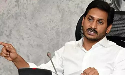 AP Government: జగన్ సర్కారుపై ప్రజల్లో వ్యతిరేకత.. ముందస్తు ఎన్నికలకు వ్యూహాలు!!