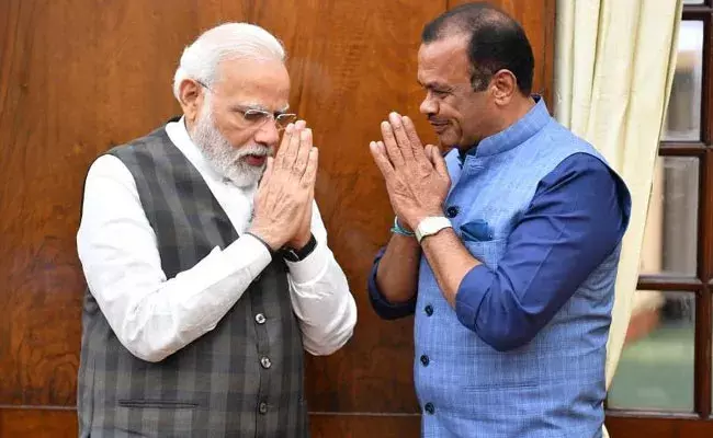 Komatireddy Venkata Reddy: ప్రధానితో కోమటిరెడ్డి వెంకటరెడ్డి భేటీ.. ఏంటి సంగతి!! Komatireddy Venkata Reddy: ప్రధానితో కోమటిరెడ్డి వెంకటరెడ్డి భేటీ.. ఏంటి సంగతి!!