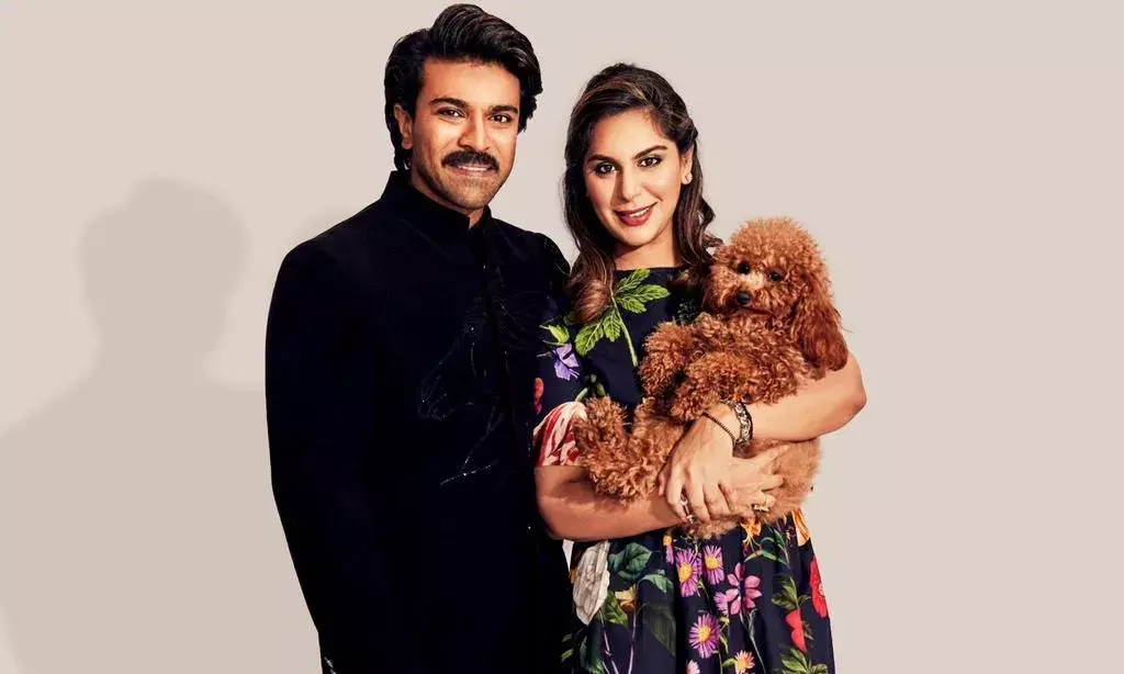 Tollywood: మెగా జంట కన్నుల పండుగ; అదిరిన ఫ్యామిలి పిక్ Tollywood: మెగా జంట కన్నుల పండుగ; అదిరిన ఫ్యామిలి పిక్