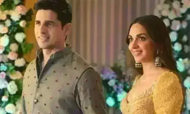 Bollywood : బాలీవుడ్ జంట పెళ్లి ముచ్చట.. ముహూర్తం ఫిక్స్ Bollywood : బాలీవుడ్ జంట పెళ్లి ముచ్చట.. ముహూర్తం ఫిక్స్