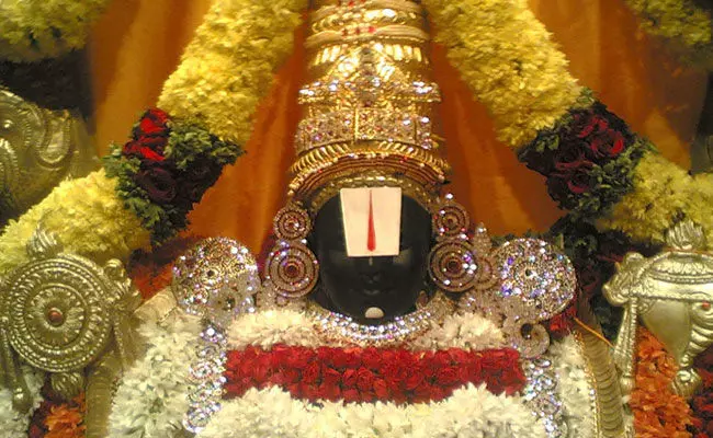 TTD: వైకుంఠ ఏకాదశి.. శ్రీవారి భక్తులకు టోకెన్లు మంజూరు