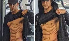 Hrithik : ఫామ్ లోకి వచ్చేసిన గ్రీక్ గాడ్; ఇక రచ్చరచ్చే మరి..