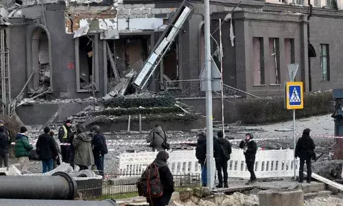 Ukraine war: గర్జించిన ఉక్రెయిన్.. రష్యాపై రాకెట్ స్ట్రైక్