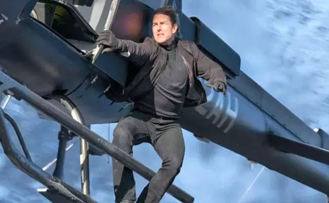 Hollywood: అంతరిక్షంలో షూట్‌‌కు రెడీ అవుతున్న హాలీవుడ్‌ మూవీ..