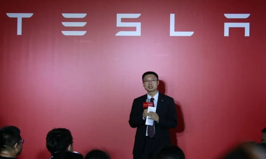 Tesla: ఎలాన్ మస్క్ తరువాత ఇతడే... Tesla: ఎలాన్ మస్క్ తరువాత ఇతడే...