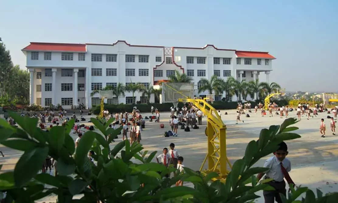 Bengaluru: బెంగళూరు స్కూల్ బాంబ్ కేస్... సరదా కోసమే...