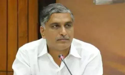 Harish Rao: 10వ తరగతి పిల్లలకు ఫోన్లు ఇవ్వకండి... మంత్రి సలహా