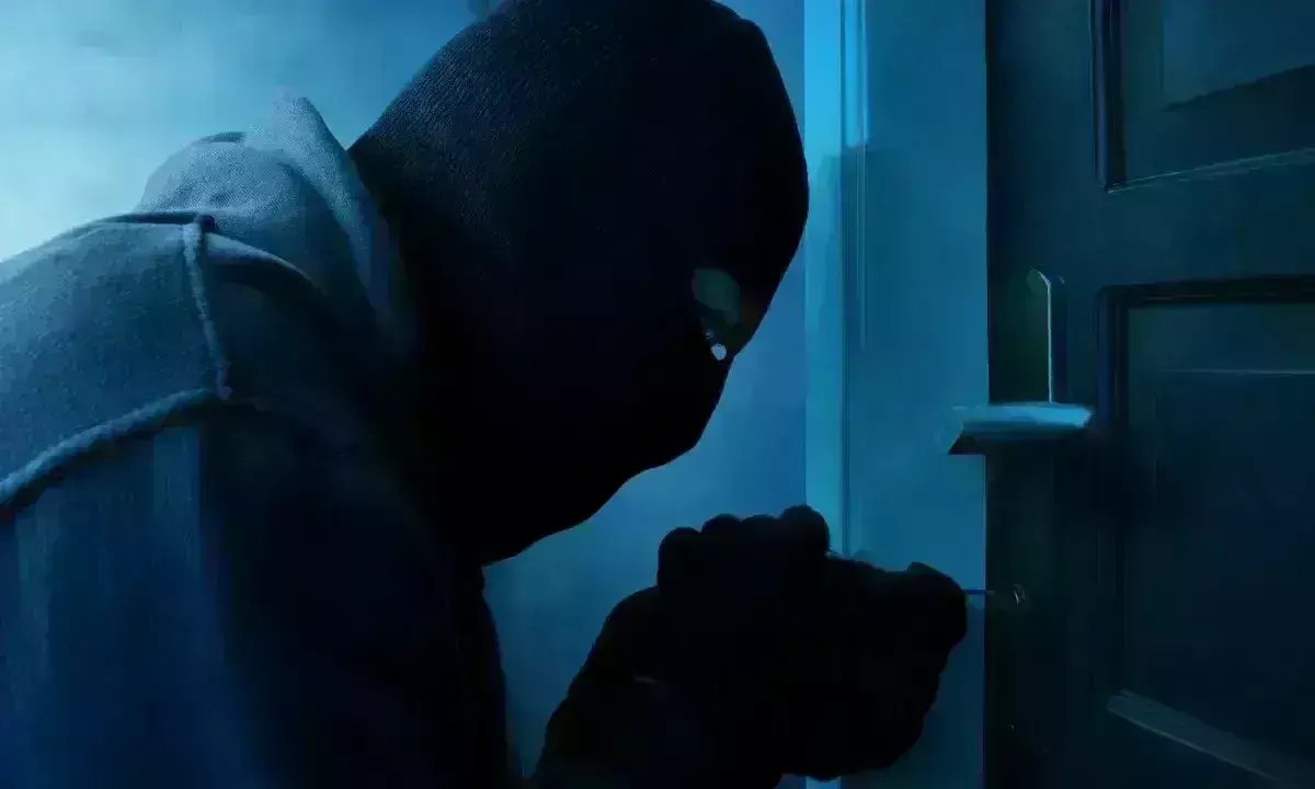 ALERT: పండగకు ఊరెళ్లేవారు.. తస్మాత్‌ జాగ్రత్త