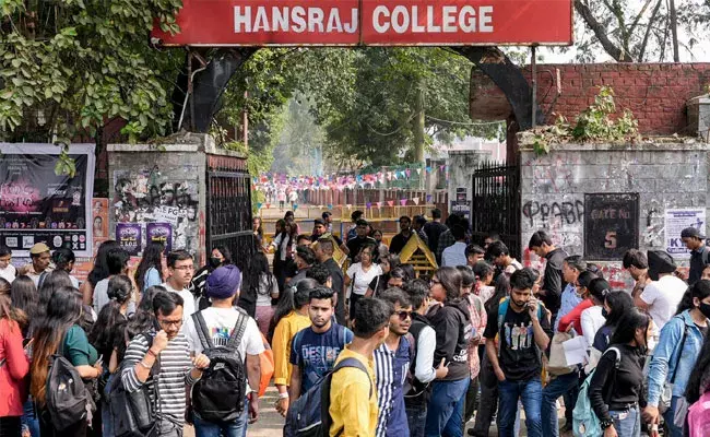 Delhi: నో నాన్వెజ్.. ఓన్లీ వెజ్..: యూనివర్శిటీ కొత్త రూల్ Delhi: నో నాన్వెజ్.. ఓన్లీ వెజ్..: యూనివర్శిటీ కొత్త రూల్