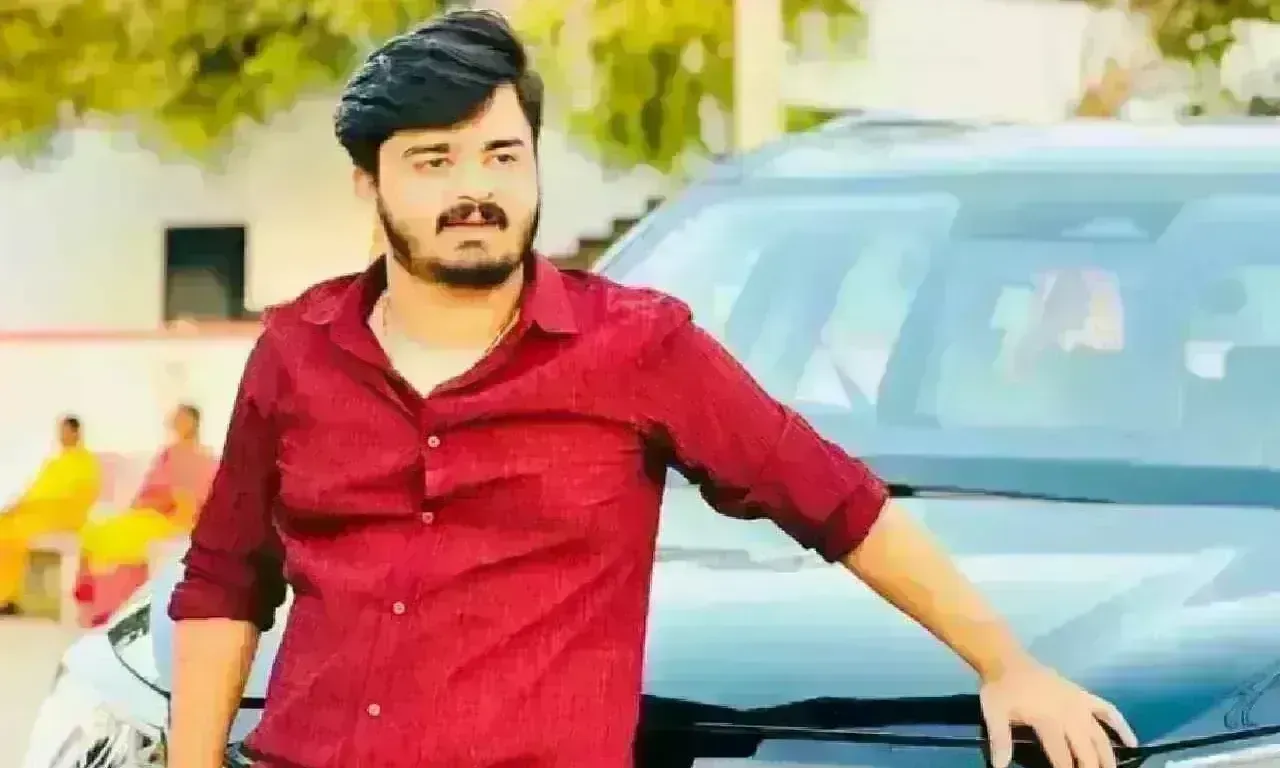 Bandi Sanjay: లొంగిపోయిన బండి భగీరథ్.. Bandi Sanjay: లొంగిపోయిన బండి భగీరథ్..