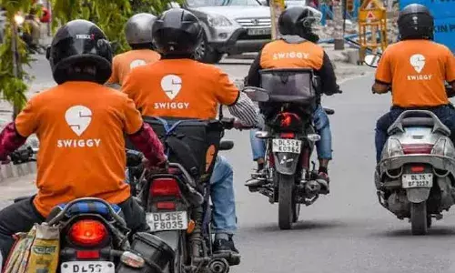 Swiggy: ఊడుతున్న ఉద్యోగాలు.. స్విగ్గీలో 380 మందికి ఉద్వాసన
