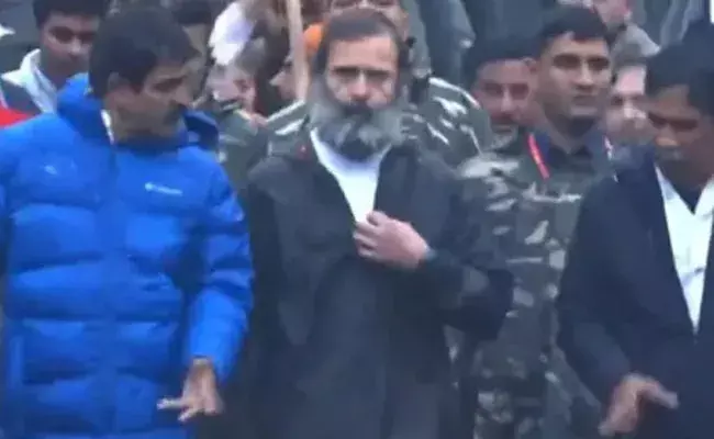 Bharath Jodo Yatra: కశ్మీర్‌లో జోడో యాత్ర.. బ్లాక్ జాకెట్‌లో రాహుల్