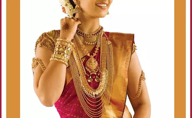 Gold and Silver Rates Today : తగ్గిన బంగారం, పెరిగిన వెండి ధరలు.. Gold and Silver Rates Today : తగ్గిన బంగారం, పెరిగిన వెండి ధరలు..