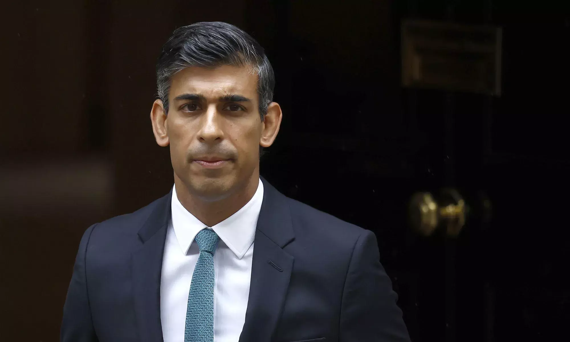 UK: బ్రిటన్ ప్రధానికి జరిమానా....