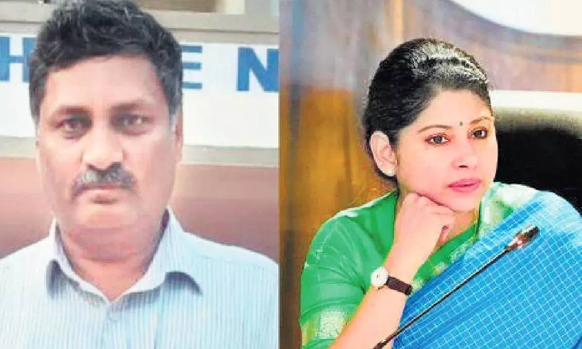 Smitha Sabarwal: తహసీల్దార్ పై వేటు Smitha Sabarwal: తహసీల్దార్ పై వేటు