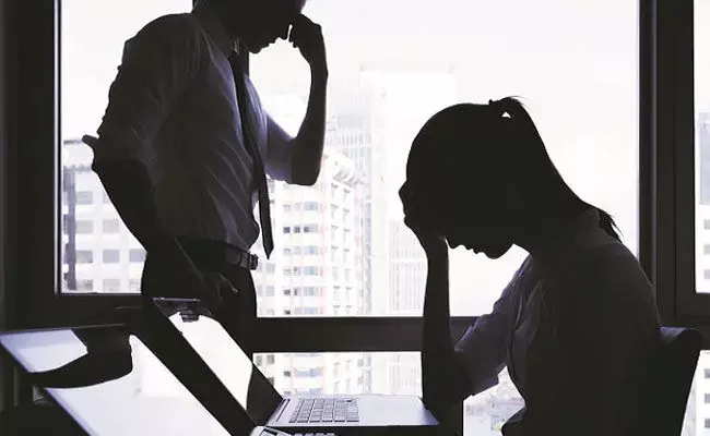 US Tech Companies: యూఎస్ టెక్ కంపెనీల్లో భారీ తొలగింపులు.. ఎక్కువగా ఎఫెక్ట్ అయింది తెలుగువారే US Tech Companies: యూఎస్ టెక్ కంపెనీల్లో భారీ తొలగింపులు.. ఎక్కువగా ఎఫెక్ట్ అయింది తెలుగువారే