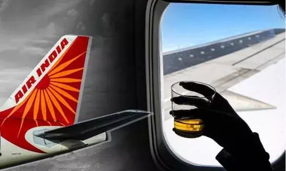 Air India : విమానంలో లిక్కర్ ఒక్కసారికి మించి ఇవ్వొద్దు Air India : విమానంలో లిక్కర్ ఒక్కసారికి మించి ఇవ్వొద్దు