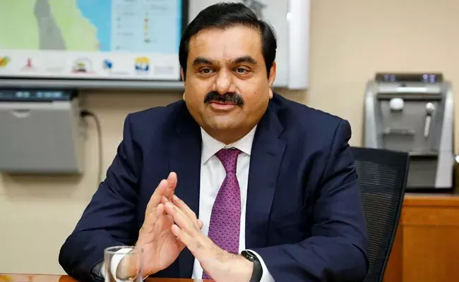 Gautam Adani: ప్రపంచంలోని మొదటి ఐదు బిలియనీర్ల జాబితాలో స్థానం కోల్పోయిన అదానీ.. Gautam Adani: ప్రపంచంలోని మొదటి ఐదు బిలియనీర్ల జాబితాలో స్థానం కోల్పోయిన అదానీ..