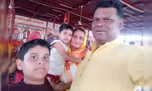 Madhya Pradesh: బీజేపీ మాజీ కౌన్సిలర్.. కుటుంబంతో సహా ఆత్మహత్య Madhya Pradesh: బీజేపీ మాజీ కౌన్సిలర్.. కుటుంబంతో సహా ఆత్మహత్య