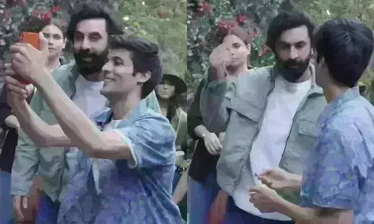 Bollywood: సెల్ఫీ దిగాడు.. ఫోన్ విసిరేశాడు...