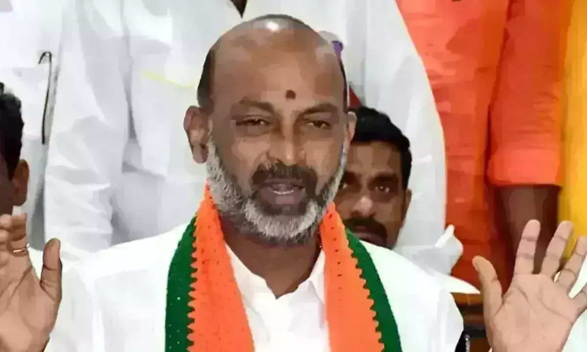 Telangana : ముందస్తు ఎన్నికలకు రెడీ: బండి Telangana : ముందస్తు ఎన్నికలకు రెడీ: బండి