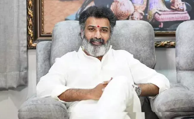 Nandamuri Tarakaratna: చికిత్సకు స్పందిస్తున్న తారకరత్న.. మరిన్ని పరీక్షలు అవసరం: బెంగళూరు వైద్యులు Nandamuri Tarakaratna: చికిత్సకు స్పందిస్తున్న తారకరత్న.. మరిన్ని పరీక్షలు అవసరం: బెంగళూరు వైద్యులు