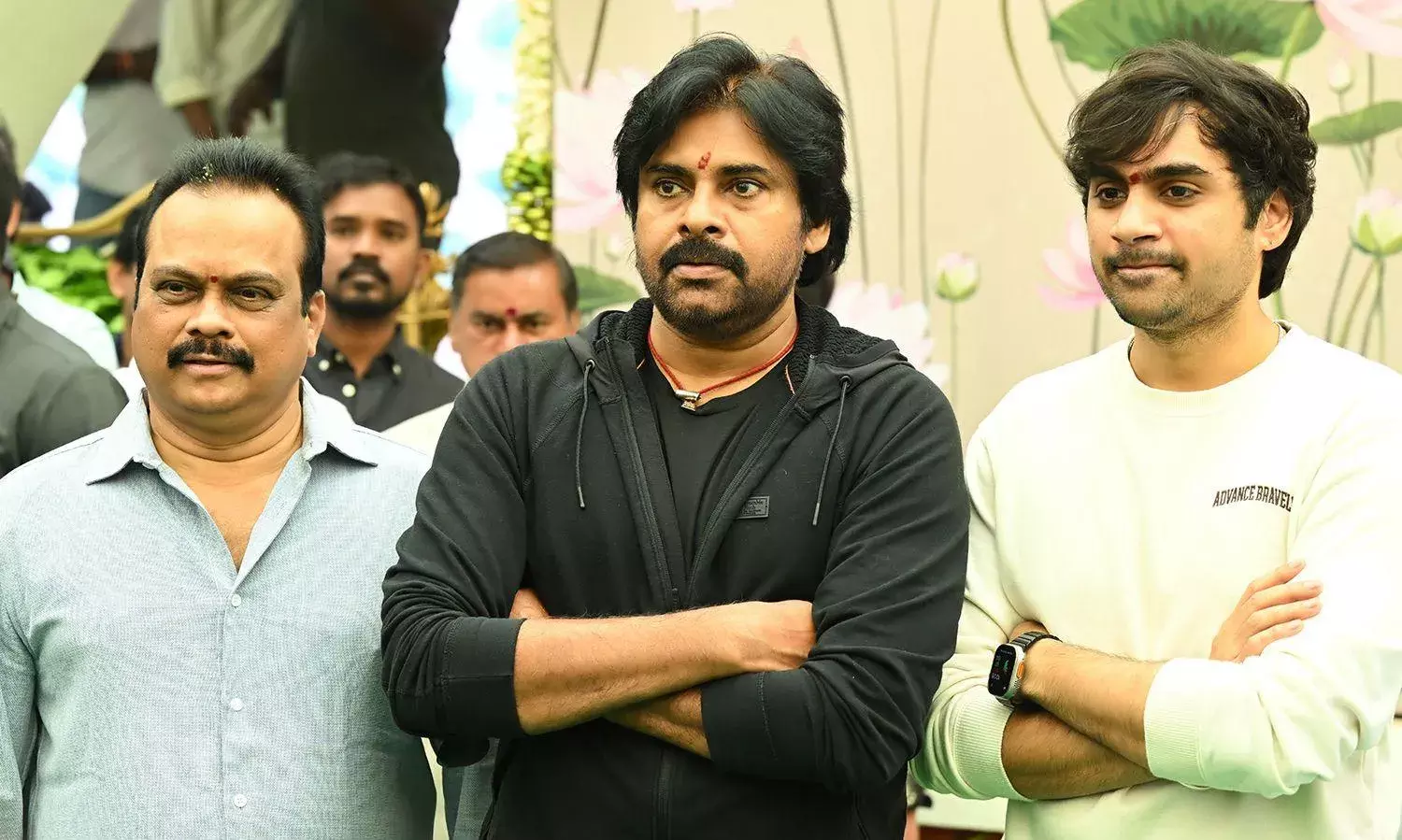 Powerstar: పవన్ కల్యాణ్, సుజీత్ కాంబోలో కొత్త సినిమా Powerstar: పవన్ కల్యాణ్, సుజీత్ కాంబోలో కొత్త సినిమా