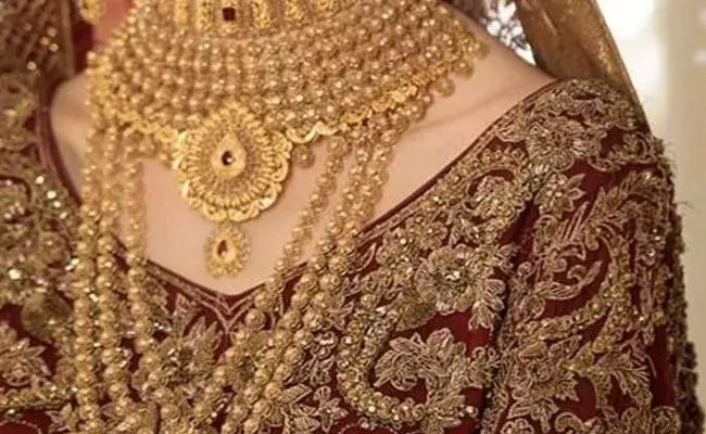 Gold and Silver Rates Today : గుడ్న్యూస్.. తగ్గిన బంగారం, వెండి ధరలు.. Gold and Silver Rates Today : గుడ్న్యూస్.. తగ్గిన బంగారం, వెండి ధరలు..