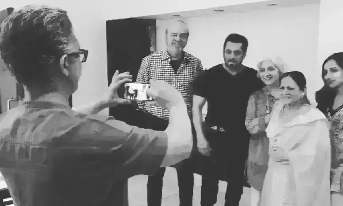 Bollywood: కెమెరామెన్ ఆమిర్ ఖాన్ తో సల్లూమియా.....