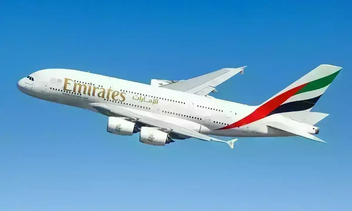 Dubai: ఎక్కడ ఎక్కారో... అక్కడే దిగారు... Dubai: ఎక్కడ ఎక్కారో... అక్కడే దిగారు...
