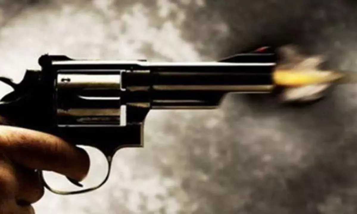 AndhraPradesh: పల్నాడులో కాల్పుల కలకలం.. AndhraPradesh: పల్నాడులో కాల్పుల కలకలం..