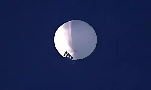 US: అమెరికాలో చైనీస్ స్పై బెలూన్ కలకలం US: అమెరికాలో చైనీస్ స్పై బెలూన్ కలకలం