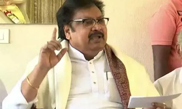 AndhraPradesh: బంగారుపాళ్యం ఘటనపై డీజీపీకి వర్ల లేఖ AndhraPradesh: బంగారుపాళ్యం ఘటనపై డీజీపీకి వర్ల లేఖ