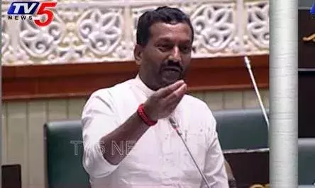 TS : నిరుద్యోగ భృతి ఏమైంది : రఘునందన్ రావు TS : నిరుద్యోగ భృతి ఏమైంది : రఘునందన్ రావు