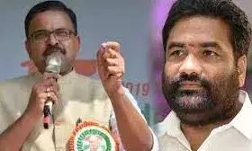 JD Lakshmi Narayana: అనధికార ఫోన్ ట్యాపింగ్ సరికాదు: జేడీ లక్ష్మీనారాయణ JD Lakshmi Narayana: అనధికార ఫోన్ ట్యాపింగ్ సరికాదు: జేడీ లక్ష్మీనారాయణ
