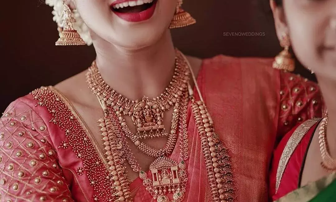 Gold and Silver Rates Today : పెరిగిన బంగారం, నిలకడగా వెండి ధరలు.. Gold and Silver Rates Today : పెరిగిన బంగారం, నిలకడగా వెండి ధరలు..