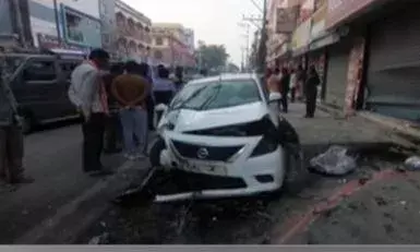 Hyderabad : వనస్థలిపురంలో కారు బీభత్సం Hyderabad : వనస్థలిపురంలో కారు బీభత్సం