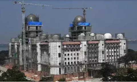 Telangana: ఒవైసీ కళ్లలో ఆనందం కోసమే సెక్రటేరియట్ డిజైన్ Telangana: ఒవైసీ కళ్లలో ఆనందం కోసమే సెక్రటేరియట్ డిజైన్