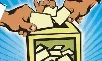 AndhraPradesh: ఎమ్మెల్సీ ఎన్నికల కోసం వైసీపీ ప్రలోభాలు AndhraPradesh: ఎమ్మెల్సీ ఎన్నికల కోసం వైసీపీ ప్రలోభాలు