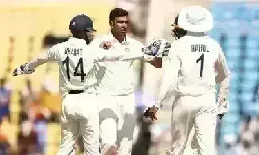 Cricket: తొలి టెస్టులో టీమిండియా జోరు.. Cricket: తొలి టెస్టులో టీమిండియా జోరు..