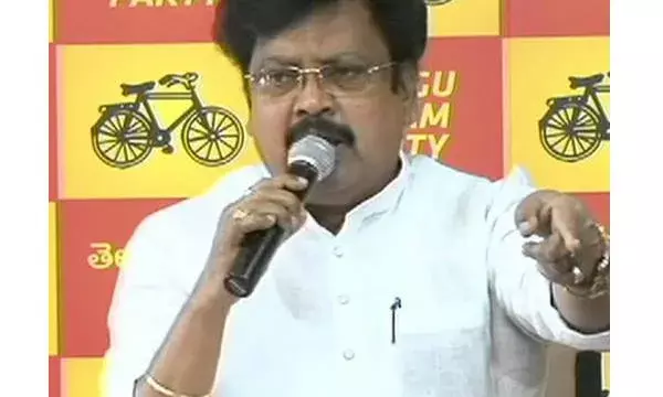 AP: వైసీపీ ప్రభుత్వానికి వర్ల సవాల్ AP: వైసీపీ ప్రభుత్వానికి వర్ల సవాల్