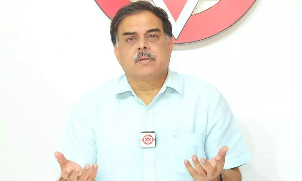 Nadendla Manohar : చేతగాని దద్దమ్మలు రాజధానిని ఏం కడతారు Nadendla Manohar : చేతగాని దద్దమ్మలు రాజధానిని ఏం కడతారు